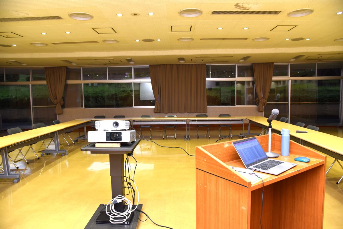 最大70名での利用が可能な会議室