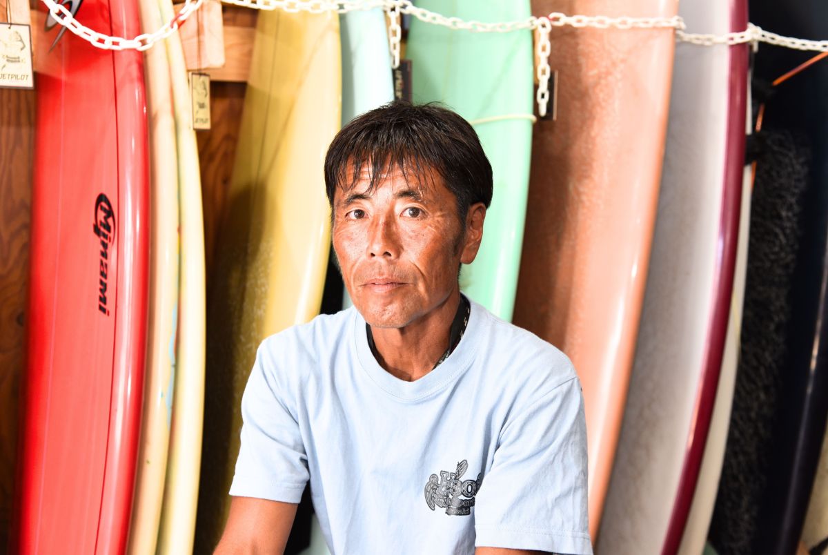 サーフィンやSUPの魅力を語る吉田さん